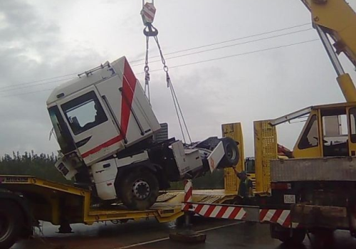 <p>
	Fotografias de como procedemos durante el rescate de camiones de grandes dimensiones.</p>
<p>
	Podreis ver diferentes ejemplos de casos reales de lo ultimos años.</p>
