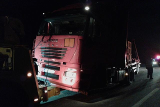 Camió bolcat a l'autopista