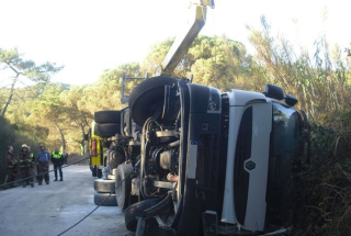 Accident camió escombraries