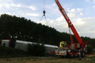 RESCAT TRAILER BOLCAT